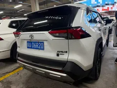 2022 Toyota RAV4 2.0L CVT 4WD Fashion, белый — фото 16
