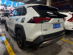 2022 Toyota RAV4 2.0L CVT 4WD Fashion, белый — фото 18