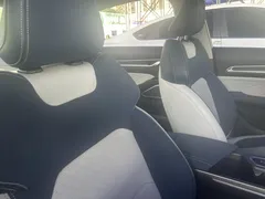 2022 Geely Emgrand 4th Gen 1.5L CVT Luxury, белый — фото 5
