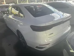 2022 Geely Emgrand 4th Gen 1.5L CVT Luxury, белый — фото 15