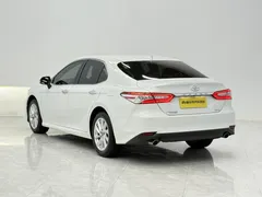 2022 Toyota Camry 2.0G Luxury, белый — фото 4