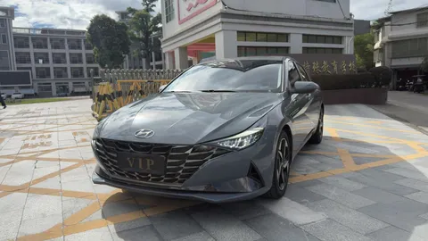 2021 Hyundai Elantra 1.5L CVT LUX Premium