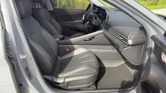 2021 Hyundai Elantra 1.5L CVT LUX Premium — фото 7