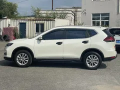 2022 Nissan X-Trail 2.0L 2WD Premium, белый — фото 4