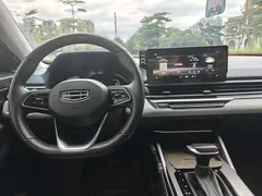 2022 Geely Emgrand 4th Gen 1.5L CVT Flagship, чёрный — фото 4