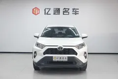 2022 Toyota RAV4 2.0L CVT 2WD Urban, белый — фото 2