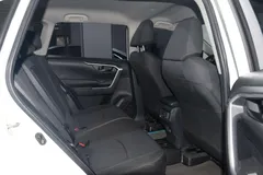 2022 Toyota RAV4 2.0L CVT 2WD Urban, белый — фото 13