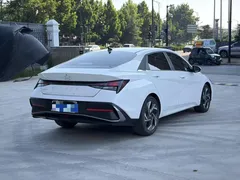 2023 Hyundai Elantra 1.5L CVT GLX Elite, белый — фото 9