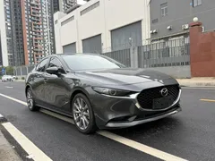2023 Mazda Mazda3 2.0L AT — фото 3