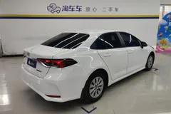 2021 Toyota Corolla 1.5L CVT Elite, белый — фото 9