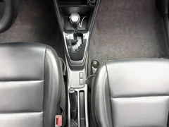 2022 Toyota Yaris L Zhixuan X 1.5L CVT Luxury Plus, красный — фото 8