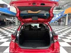 2022 Toyota Yaris L Zhixuan X 1.5L CVT Luxury Plus, красный — фото 16