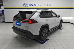 2023 Toyota Wildlander 2.0L 4WD Luxury Plus, белый — фото 9