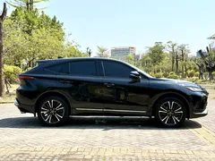 2023 Toyota Venza 2.0L CVT 2WD Luxury, чёрный — фото 8