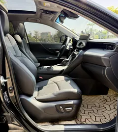 2023 Toyota Venza 2.0L CVT 2WD Luxury, чёрный — фото 13