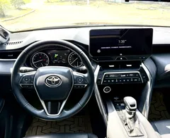 2023 Toyota Venza 2.0L CVT 2WD Luxury, чёрный — фото 18
