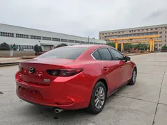 2023 Mazda Mazda3 1.5L MT, красный — фото 4