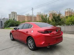 2023 Mazda Mazda3 1.5L MT, красный — фото 6