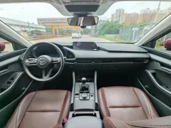 2023 Mazda Mazda3 1.5L MT, красный — фото 9