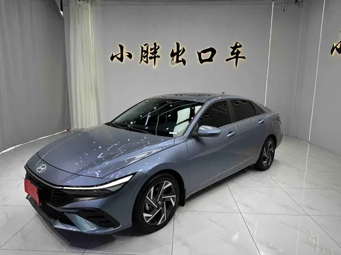2023 Hyundai Elantra 1.5L CVT LUX Premium