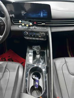 2023 Hyundai Elantra 1.5L CVT LUX Premium, синий — фото 14