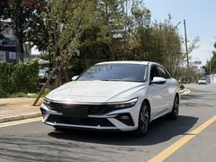 2023 Hyundai Elantra 1.5L CVT GLX Elite, белый — фото 1