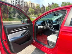 2022 Geely Emgrand 4th Gen 1.5L CVT Flagship, красный — фото 4
