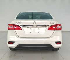 2022 Nissan Sylphy Classic 1.6L XL CVT Luxury, белый — фото 12