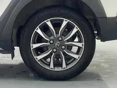 2022 Toyota Yaris L Zhixuan X 1.5L CVT Luxury Plus, белый — фото 16