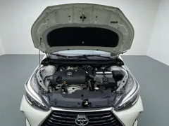 2022 Toyota Yaris L Zhixuan X 1.5L CVT Luxury Plus, белый — фото 17