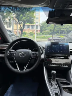 2022 Toyota Avalon 2.0L Luxury, чёрный — фото 4