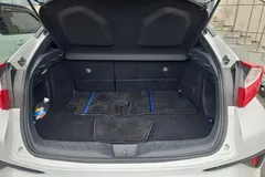 2021 Toyota C-HR 2.0L Comfort, белый — фото 11