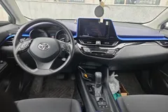 2021 Toyota C-HR 2.0L Comfort, белый — фото 14