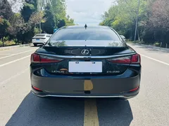 2022 Lexus ES 200 Excellence, чёрный — фото 8