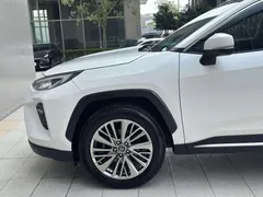 2022 Toyota Wildlander 2.0L 2WD Premium, белый — фото 5