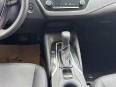 2021 Toyota Corolla 1.5L CVT Elite, белый — фото 15