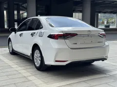 2021 Toyota Corolla 1.5L CVT Elite, белый — фото 16