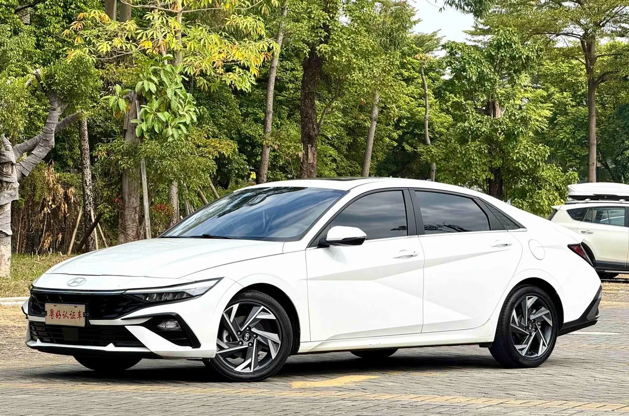 2023 Hyundai Elantra 1.5L CVT GLX Elite