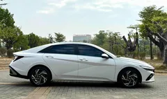 2023 Hyundai Elantra 1.5L CVT GLX Elite, белый — фото 8
