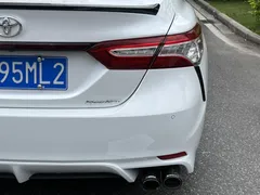 2021 Toyota Camry 2.5S Fashion, белый — фото 9
