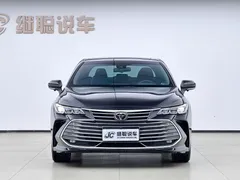 2021 Toyota Avalon 2.5L Luxury, чёрный — фото 2