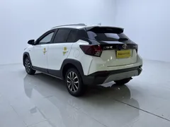 2022 Toyota Yaris L Zhixuan X 1.5L CVT Luxury Plus, белый — фото 5