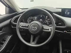 2023 Mazda Mazda3 2.0L AT, белый — фото 10