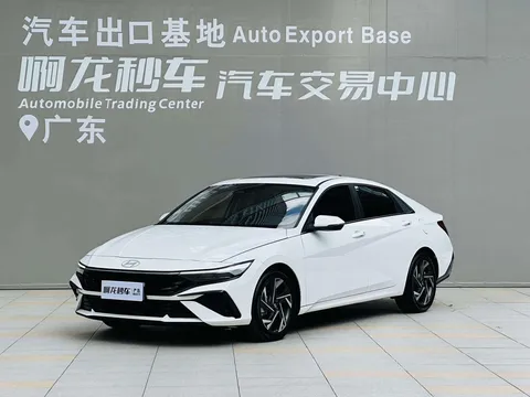 2023 Hyundai Elantra 1.5L CVT LUX Premium