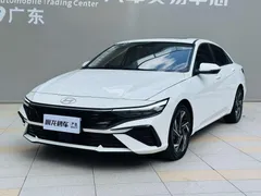 2023 Hyundai Elantra 1.5L CVT LUX Premium, белый — фото 17