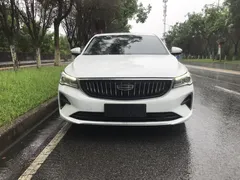 2022 Geely Emgrand 4th Gen 1.5L CVT Premium, белый — фото 2