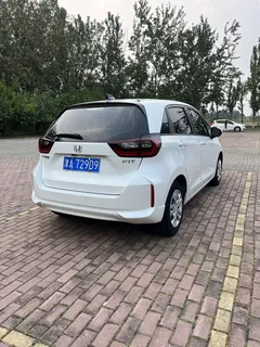 2023 Honda Fit 1.5L CVT, белый — фото 4