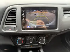 2022 Honda Vezel 1.5L CVT Pioneer, белый — фото 13