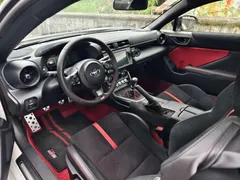 2023 Toyota GR86 2.4L MT 10th Anniversary, белый — фото 4