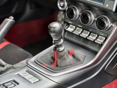 2023 Toyota GR86 2.4L MT 10th Anniversary, белый — фото 6